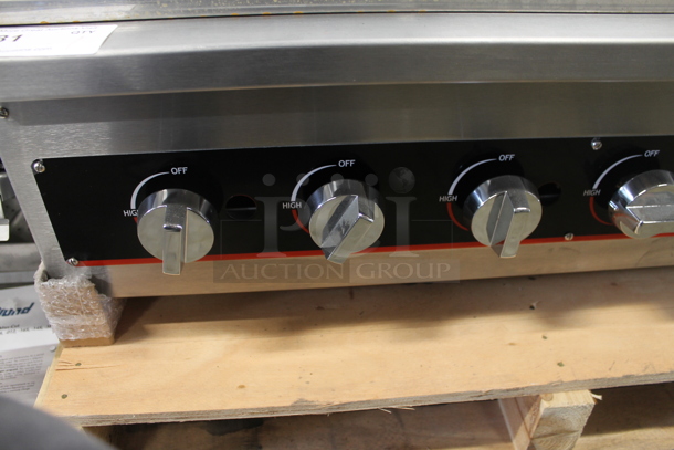 BRAND NEW SCRATCH AND DENT! Vollrath CBL90362 Stainless Steel Commercial Countertop Natural Gas Powered Charbroiler Grill. - Image 10 of 11