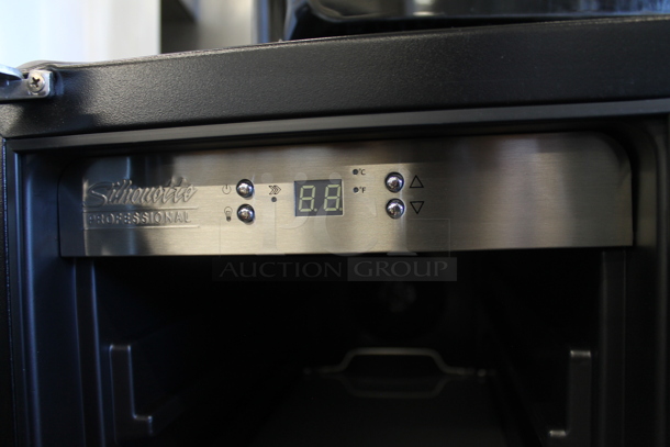 BRAND NEW SCRATCH AND DENT! Danby Silhouette DBC047D2BSSPR 24” 4.7 cubic foot French Door Beverage Center Merchandiser. 115 Volts, 1 Phase. Tested and Working! - Image 3 of 5