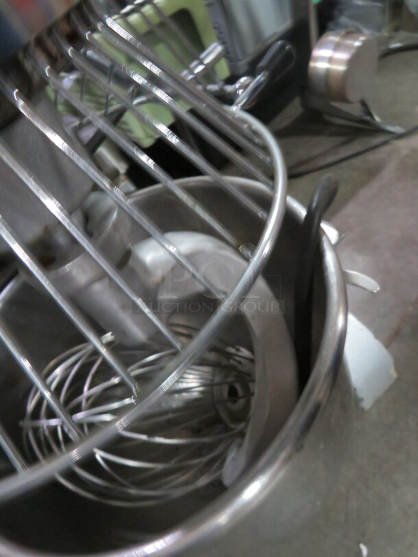 One WORKING Omcan 10 Quart Planetary Mixer With Guard, Bowl, Hook And Whip. Model# VFM10B. 450 Watt. 110 Volt. $2799.00 - Image 4 of 4