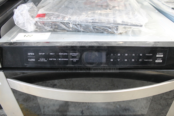 BRAND NEW SCRATCH AND DENT! 2022 KoolMore KM-MD-1SS Stainless Steel Commercial Drawer Microwave Oven. 120 Volts, 1 Phase.  - Image 4 of 10