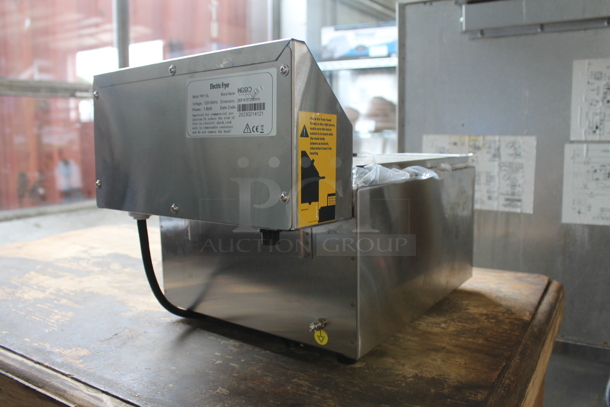 BRAND NEW SCRATCH AND DENT! 2023 Hoocoo FRY-10L Stainless Steel Commercial Countertop Electric Powered Fryer w/ Metal Basket and Lid. 120 Volts, 1 Phase. - Image 7 of 9