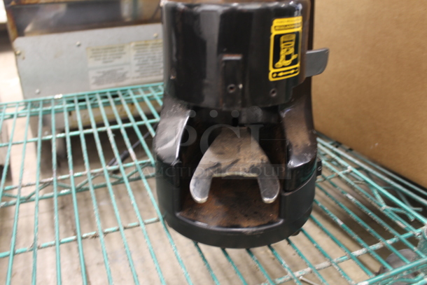 Nuova Simonelli MDX Metal Commercial Countertop Espresso Bean Grinder Base. 110-120 Volts, 1 Phase. Tested and Working! - Image 2 of 4