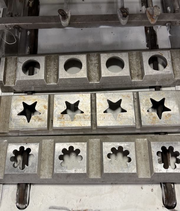 Dough Depositer for Cookies w/Cutouts, 110V, Tested & Working! - Image 5 of 6