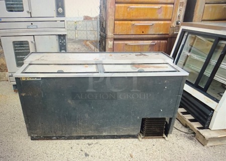 One True 2 Door Bottle Box. Working Not Cold. Model# TD-65-24. 115 Volt. 65X26.5X34