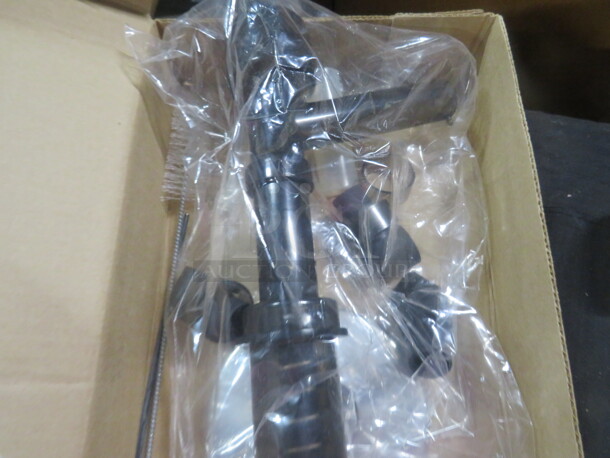 One NEW Server Pump. Fits 1 Gallon. #83090. $259.51 - Image 2 of 2