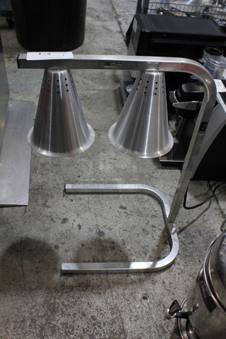 Carlisle HL7237 Metal Commercial Countertop 2 Head Food Warming Lamp. 120 Volts, 1 Phase. Tested and Working!