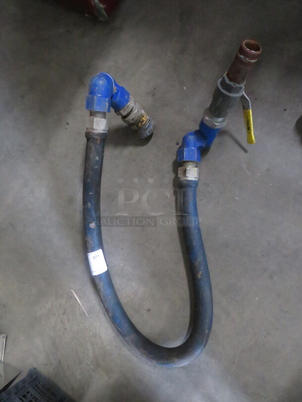 One Quick Connect Gas Hose.