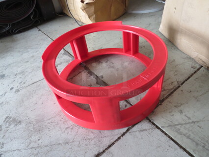 NEW Keg Stand/Holder. 4XBID