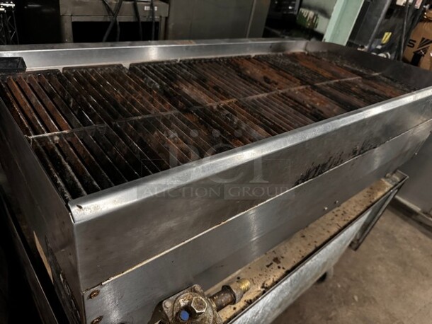 CPG CBL48 48" Natural Gas Lava Briquette Charbroiler (Stand not included) 48X27X15 - Image 6 of 6