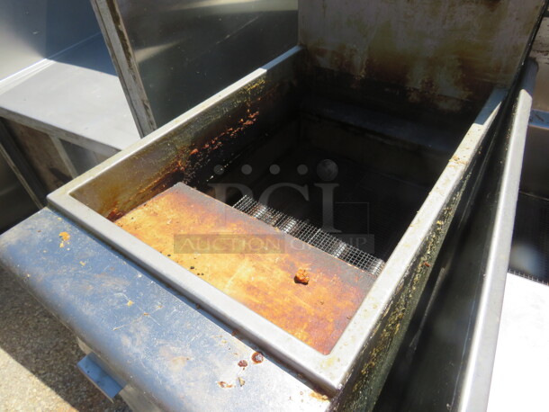 One Avantco Natural Gas Deep Fryer. 16X30X48 - Image 2 of 2