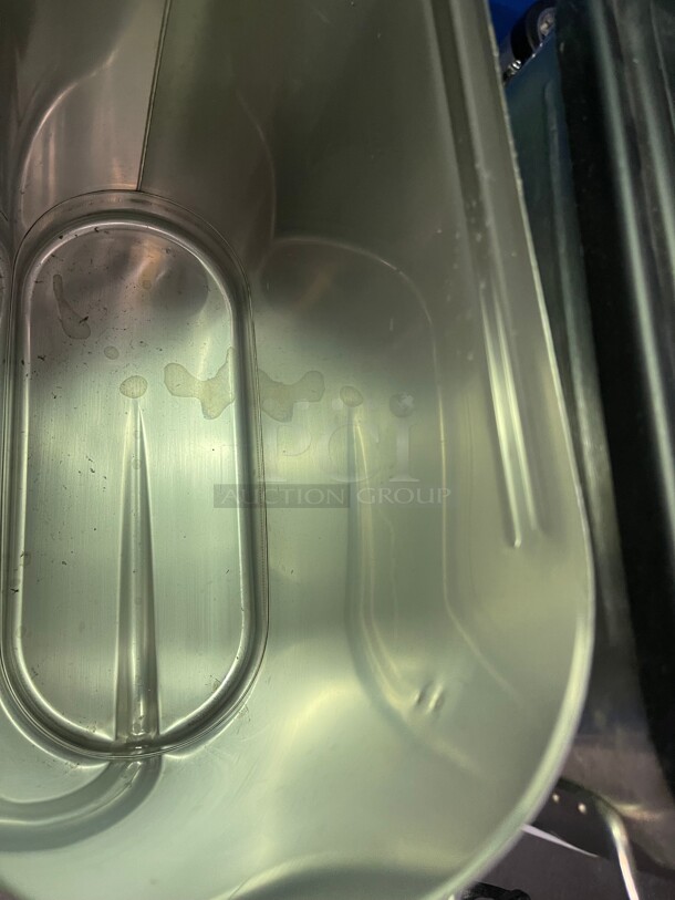 Nice! Bunn TDO-N-3.5 3.5 Gallon Narrow Commercial Iced Tea Dispenser with Pinch Tube Faucet NSF 6x15x22 - Image 6 of 9