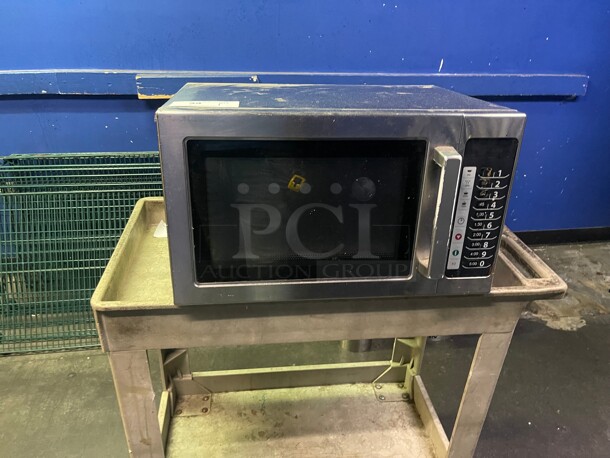Amana RCS10TS Stackable Commercial Microwave with Push Button Controls - 120V, 1000W Tested and Working!