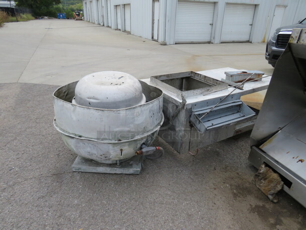 One 10 Foot Stainless Steel Hood With Return Air And Ventilator. Hood 120X48X25. Return Air 80X33X25. Ventilator 40X32 - Image 3 of 3