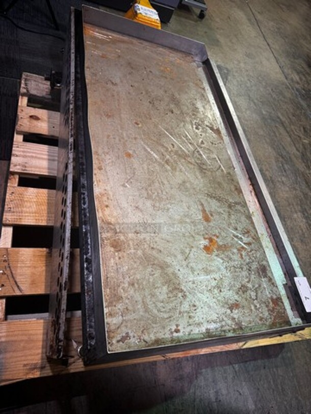 Toastmaster 48" Countertop Griddle (Missing 2 knobs) - Image 6 of 6