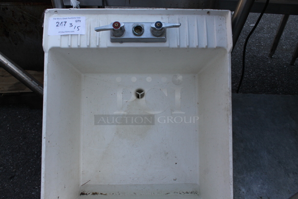 White Poly Single Bay Sink. No Legs. - Image 2 of 4
