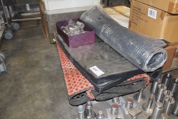 ALL ONE MONEY! Lot Of Mats And Vases  - Image 2 of 2