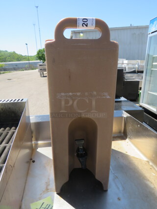One Cambro Insulated Beverage Dispenser. #500LCD.