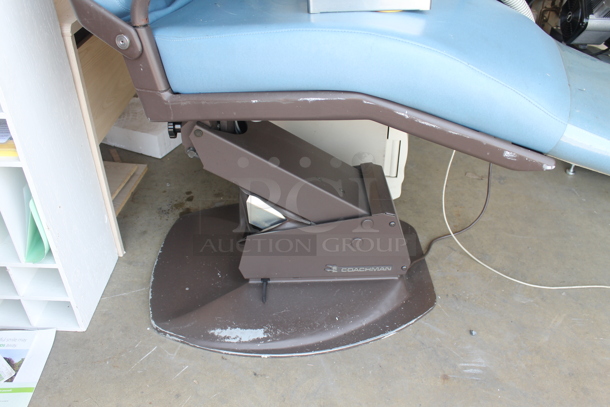 Aidee 3002 Metal Commercial Floor Style Dental Chair w/ Rinsing Tools and Bowl. 120 Volts, 1 Phase.  - Image 8 of 9