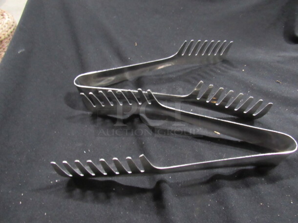 Stainless Steel Tong. 3XBID