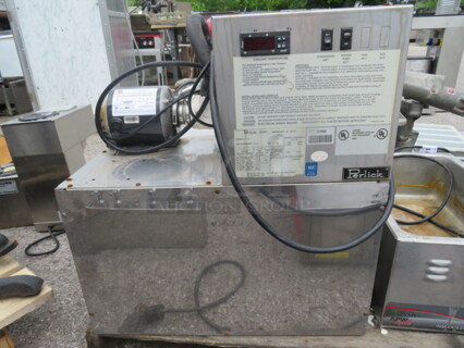 One Perlick Air Cooled Draft Beer System Power Pack. Model# 4410. 17X24X26. $4122.80