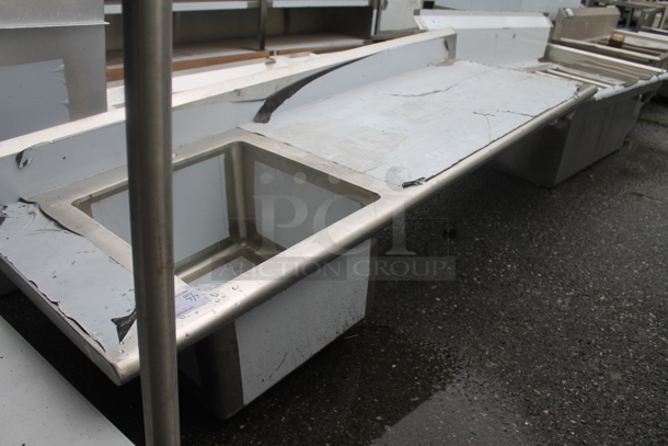 BRAND NEW SCRATCH AND DENT! Stainless Steel Commercial Single Bay Sink w/ Back Splash. No Legs. Bay 18x18x12 - Image 2 of 3