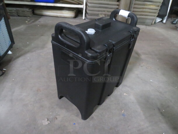 One Carlisle Insulated Beverage Transport. #LD350 - Image 1 of 1