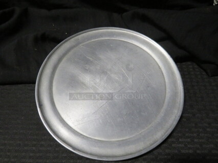 10 Inch Pizza Pan. 10XBID