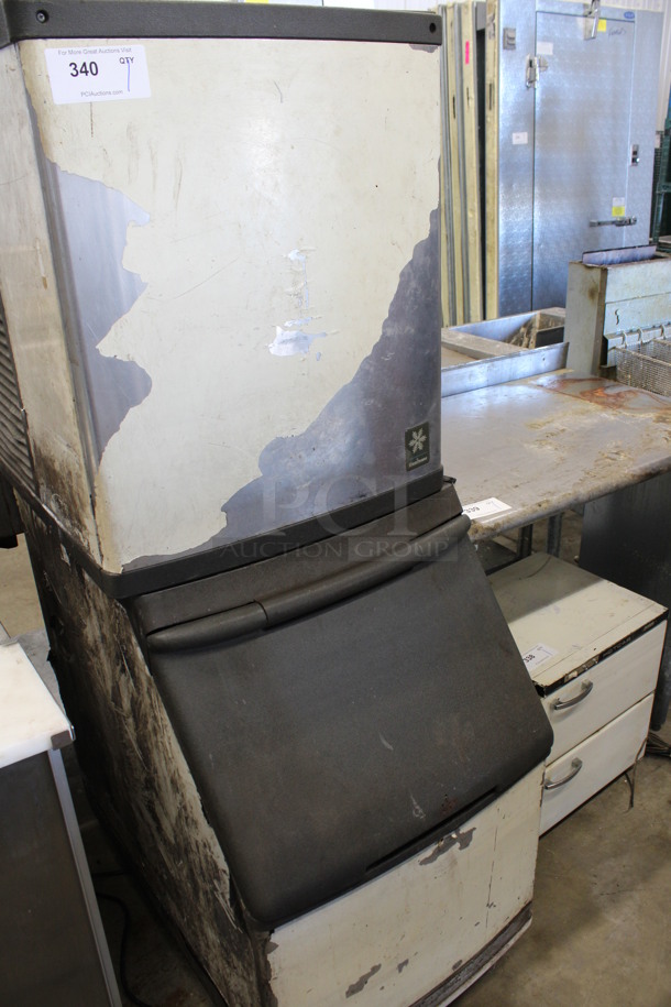 Manitowoc Model QD0423W Stainless Steel Commercial Water Cooled Ice Machine Head on Manitowoc Model S320 Commercial Ice Bin. 115 Volts, 1 Phase. 22x33x65 - Image 1 of 7