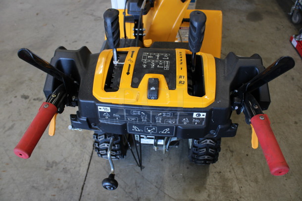 Cub Cadet 3X 30" HD Three Stage Power Metal Snow Thrower. 30x54x40 - Image 5 of 7