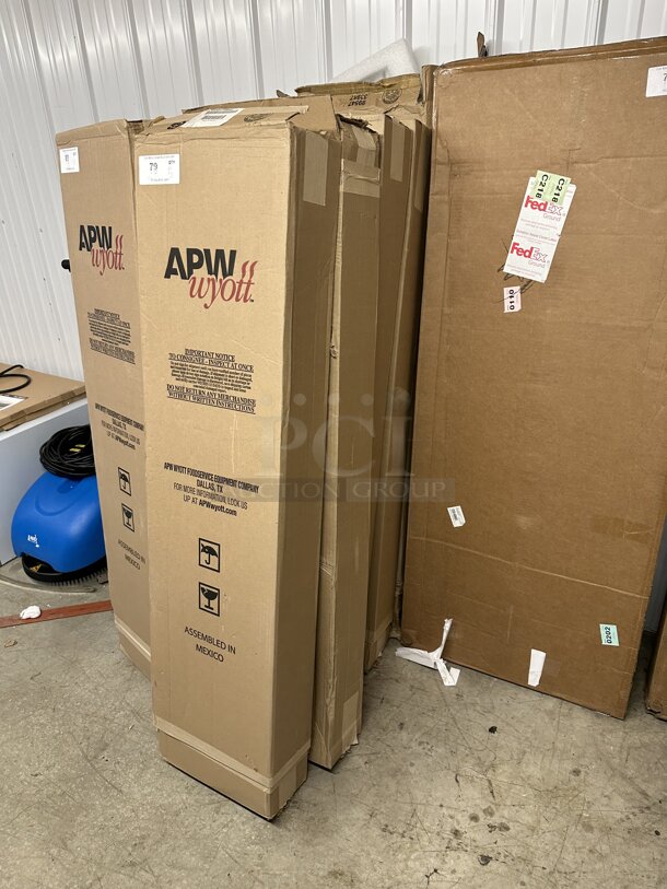 5 BRAND NEW SCRATCH AND DENT! APW Wyott FD-54H-I 54" High Wattage Calrod Strip Food Warmer with Infinite Controls. 120 Volts, 1 Phase. 5 Times Your Bid! - Image 3 of 5