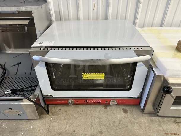 BRAND NEW SCRATCH AND DENT! Avantco 177CO16 Stainless Steel Commercial Countertop Electric Powered Half Size Convection Oven. 120 Volts, 1 Phase. Tested and Working! - Image 2 of 5