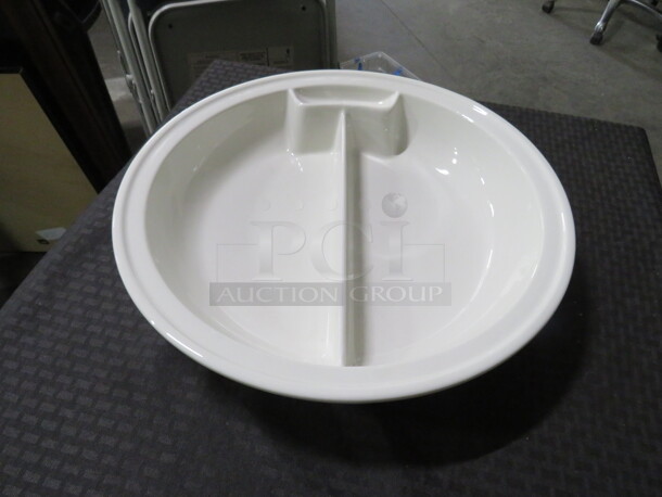 One NEW Vollrath Induction Chafing Dish. #49130. - Image 1 of 1