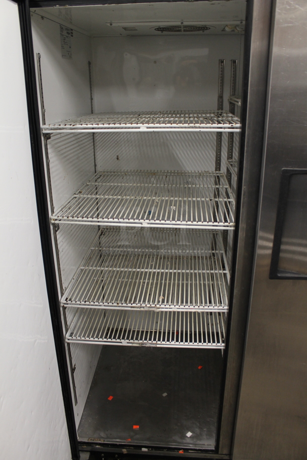 2015 True TG2R-2S Stainless Steel Commercial 2 Door Reach In Cooler w/ Poly Coated Racks on Commercial Casters. 115 Volts, 1 Phase. Tested and Working! - Image 5 of 7