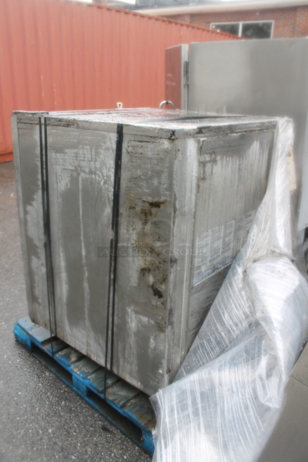 2019 Alto Shaam CTP10-10E Stainless Steel Commercial Electric Powered Combi Convection Oven. 208-240 Volts, 3 Phase. - Image 5 of 5