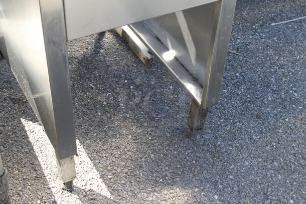 Stainless Steel Commercial Single Bay Sink w/ Faucet, Handles and Side Splash Guards. - Image 3 of 3