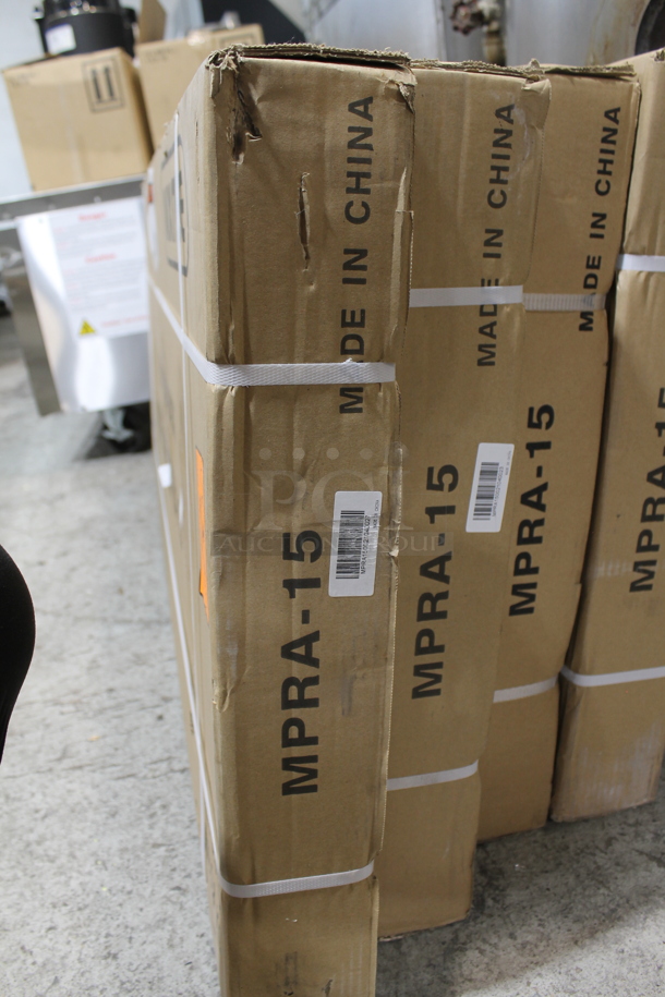 BRAND NEW IN BOX! Mix Rite MPRA-15 Metal Commercial Heavy Duty Bun Pan Rack.  - Image 4 of 4
