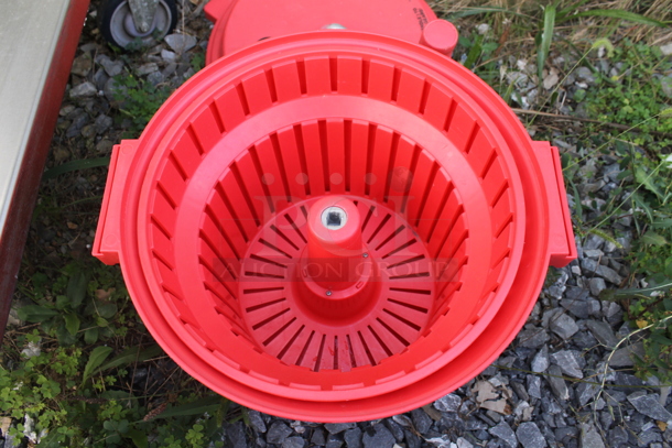 Chef Master Red Poly Lettuce Spinner Salad Spinner. - Image 3 of 4