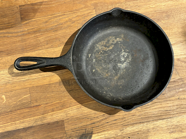 Cast Iron Skillets. 2x Your Bid - Image 1 of 3