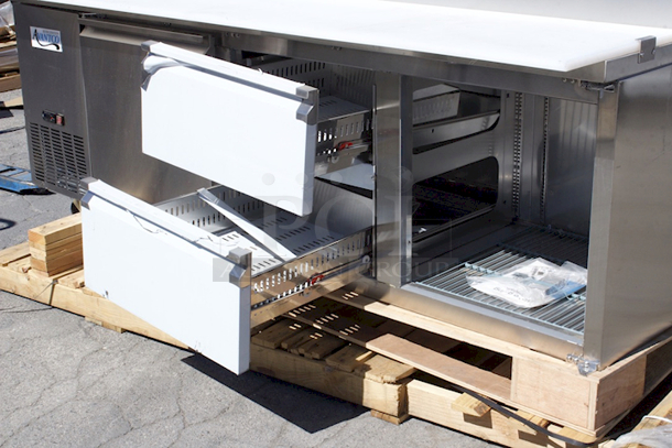 BRAND NEW SCRATCH & DENT! Avantco SSPPT-3F 94" 2 Door Refrigerated Pizza Prep Table with 2 Drawers - Door Is Missing - TESTED! WORKS PERFECT!!  - Image 8 of 8