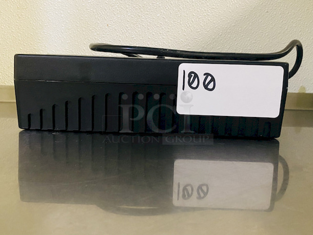AWESOME! Tripp Lite INTERNET550U
550VA 300W Standby UPS - 10 NEMA 5-15R Outlets, 120V, 50/60 Hz, USB, 5-15P Plug, Desktop/Wall Mount.

Condition: Great - Image 4 of 6