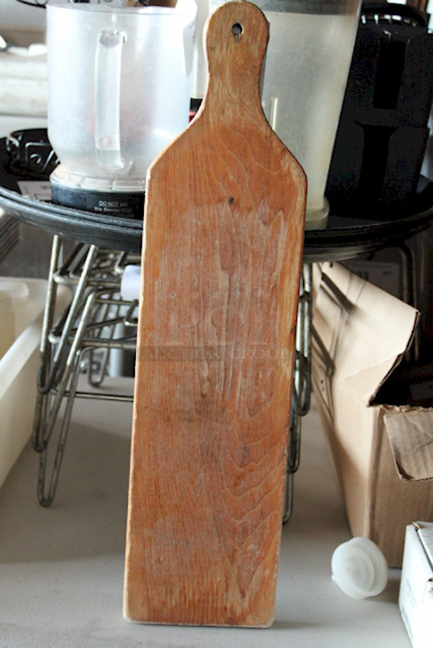CLASSY! Teak Wood Serving Board with Handle. 4x Your Bid. Approx 21