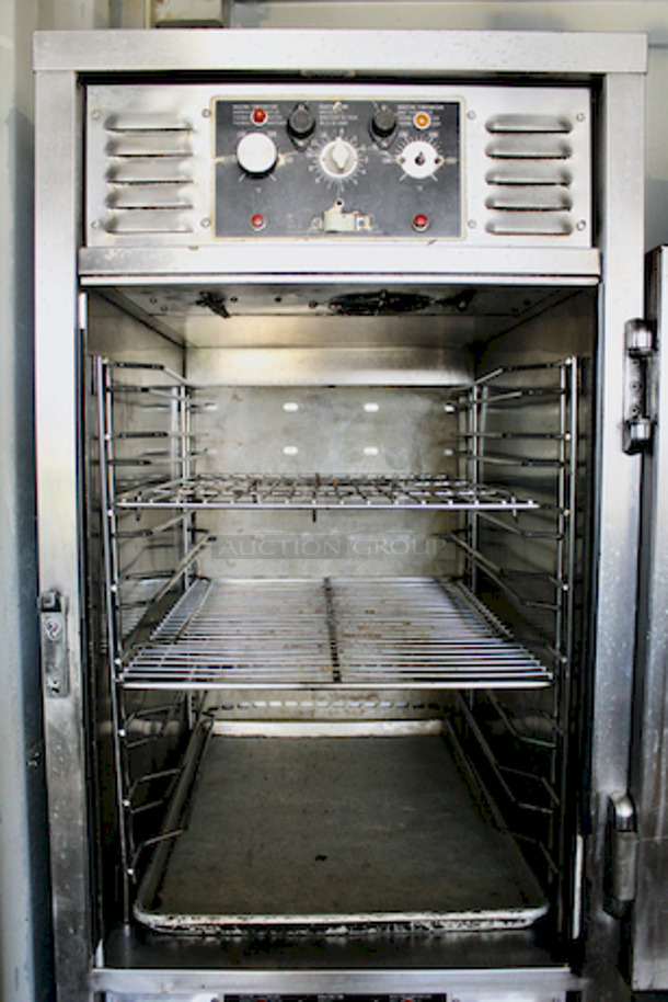 BEAUTIFUL! Wittco Food Service Equipment 1300-AD-SS Split Service Cook and Hold On Commercial Casters. 22-1/4x30-3/4x78 - Image 4 of 7