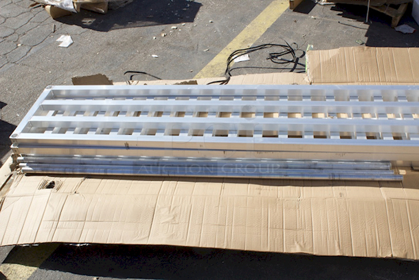 BRAND NEW SCRATCH AND DENT! Advance Tabco KR-93 Keg Rack - 93" - Image 6 of 7