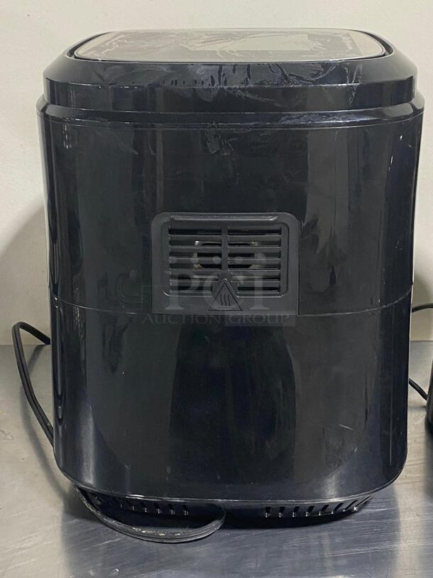 Chefman 5Qt air fryer  - Image 2 of 5