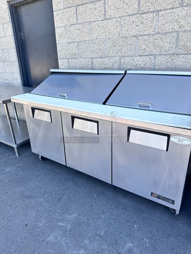 Late Model True TSSU-72 72inch Mega Top Sandwich/Salad Prep Table w/ Refrigerated Base, 115v Working - Image 3 of 5
