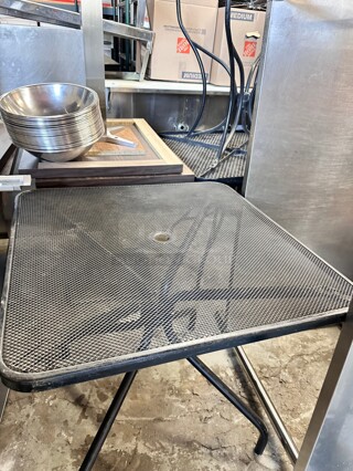 Metal Patio Table 30x30x28