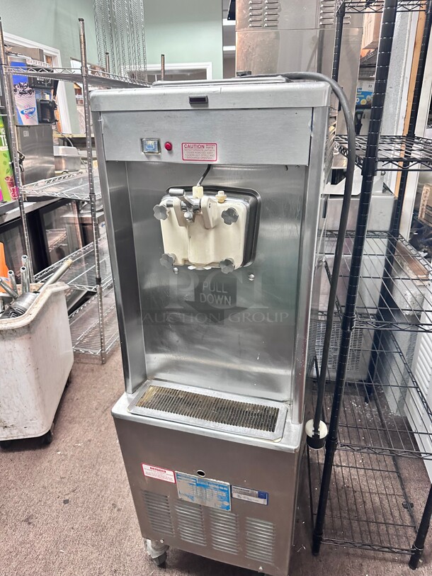 Taylor Softech Freezemaster Ice Cream Machine 321-27 220 Volt 1 Phase missing parts  - Image 1 of 9