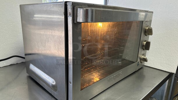 Excellent Condition Waring WCO500X Half Size Countertop Convection Oven - 120V, 1700W