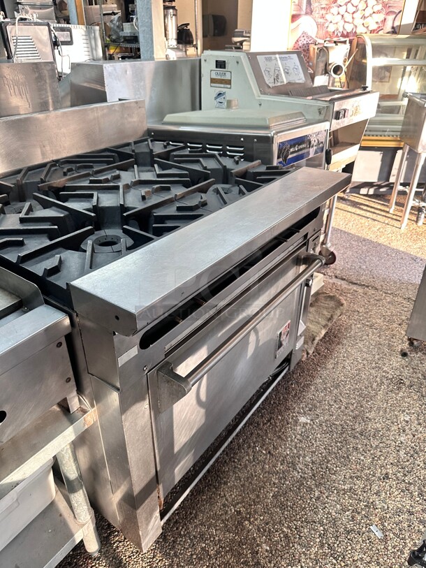 Wolf Commercial Gas 4 Burner With Oven Tested and Working - Image 2 of 4