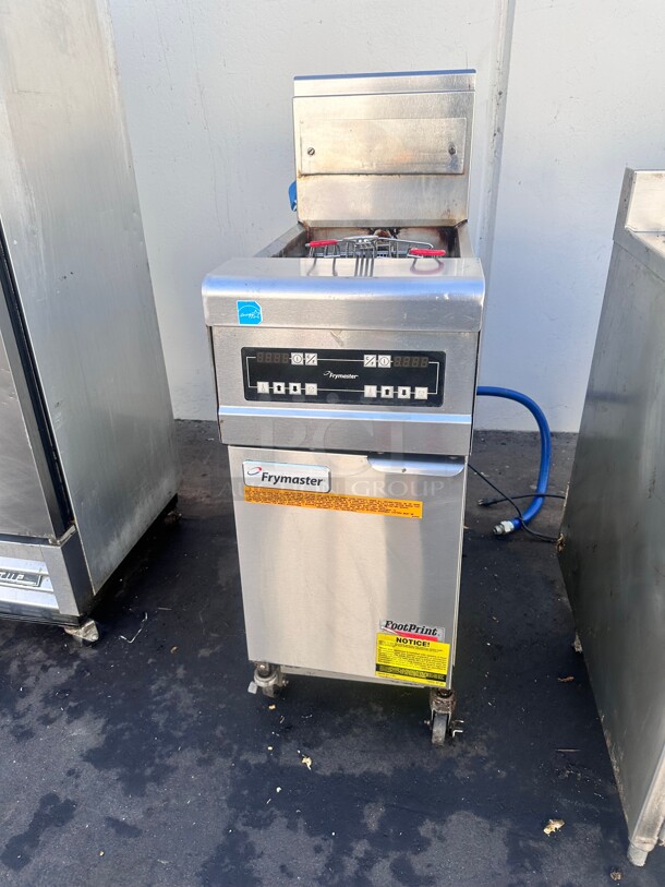 Late Model Frymaster FPH155 Gas Fryer - (1) 50 lb Vat, Floor Model, Natural Gas With Filtration System Working - Image 4 of 10